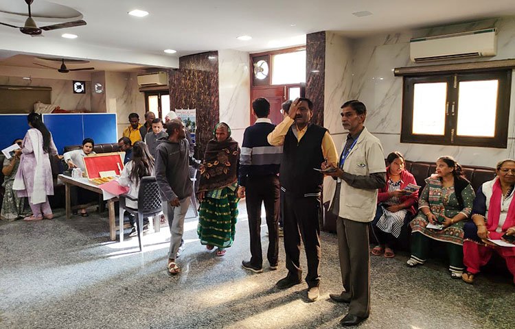 Free Eye Check-up & Cataract Operation Camp Organized by Sh. Ratan Lal Navetia